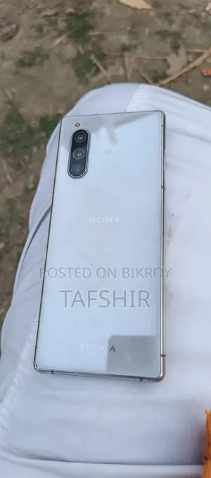 Sony Xperia 5 II . (Used)