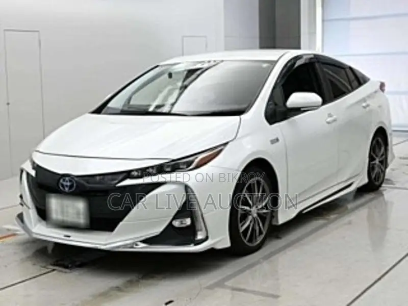 Toyota Prius prime hybrid 2021