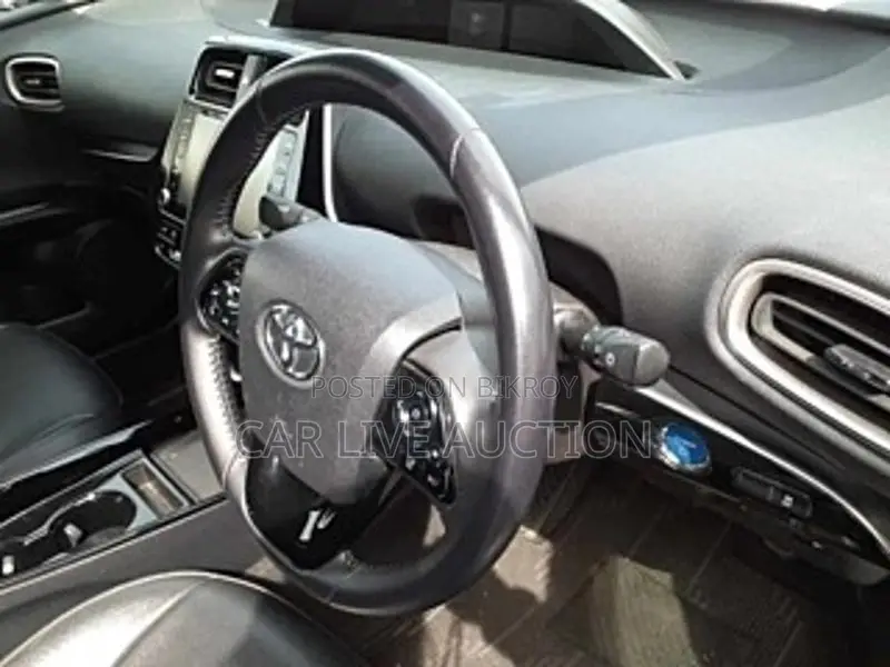 Toyota Prius prime hybrid 2021