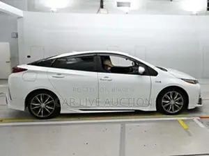 Toyota Prius prime hybrid 2021