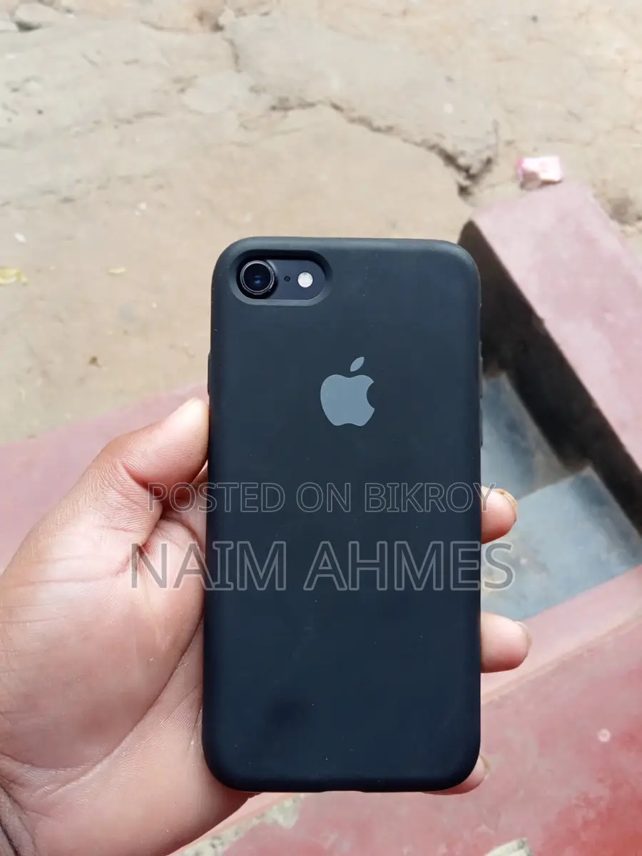 অ্যাপল আইফোন ৭ (ব্যবহৃত)