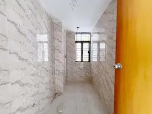 বসুন্ধরা আর/এ – এল ব্লকে ১৫৭০ বর্গফুটের অ্যাপার্টমেন্ট বিক্রয় হবে