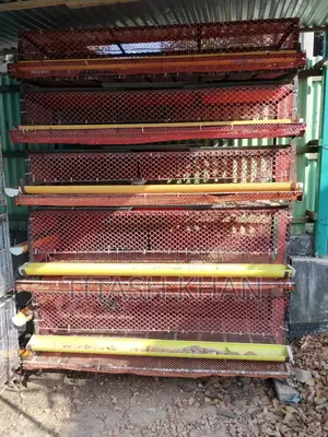 মুরগি, কোয়েল পাখি ও পাখির খাচা বিক্রি করা হবে