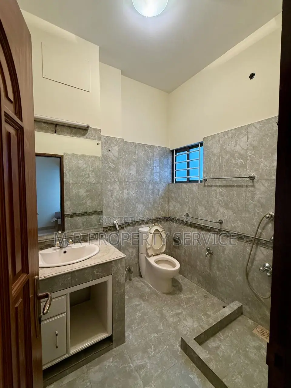 Luxury 7000 Sq-ft Nice Apartment Rent Baridhara Diplomatic