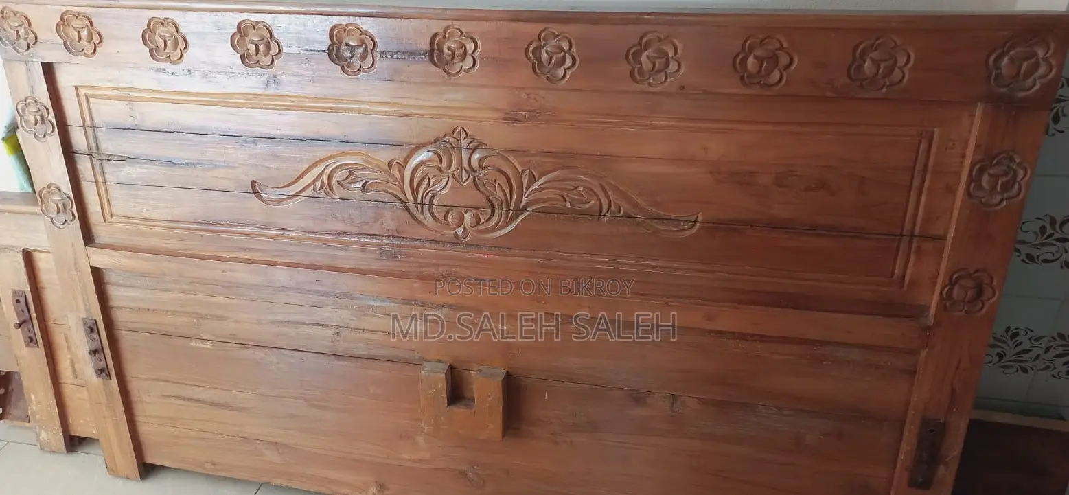 কাঠের খাট বিক্রয় করা হবে