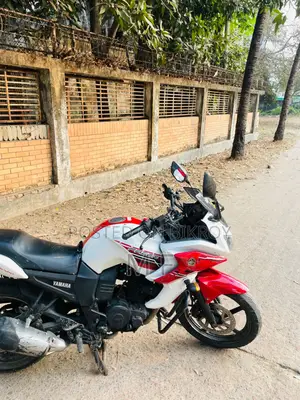 Yamaha Fazer v1 2014
