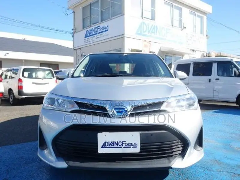 Toyota Axio Hybrid EX package 2021