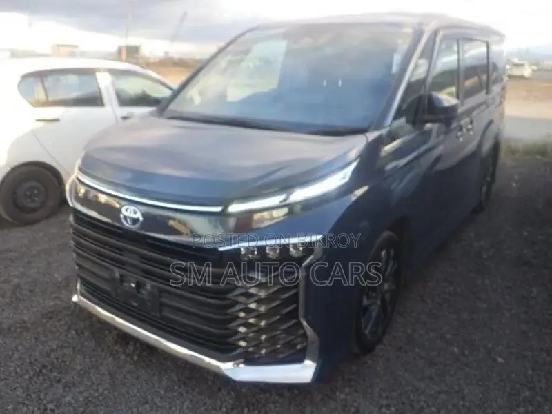Toyota Voxy HB S-Z Massive Grey 2022