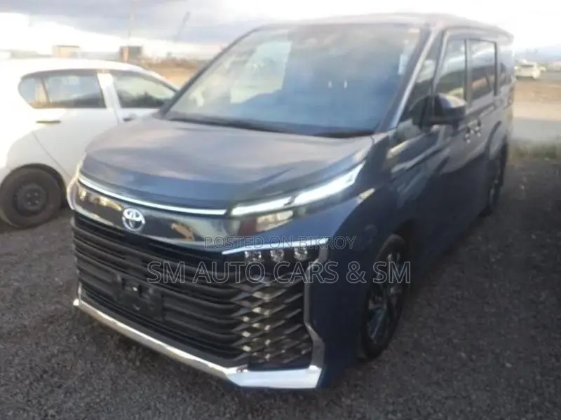 Toyota Voxy HB S-Z Massive Grey 2022
