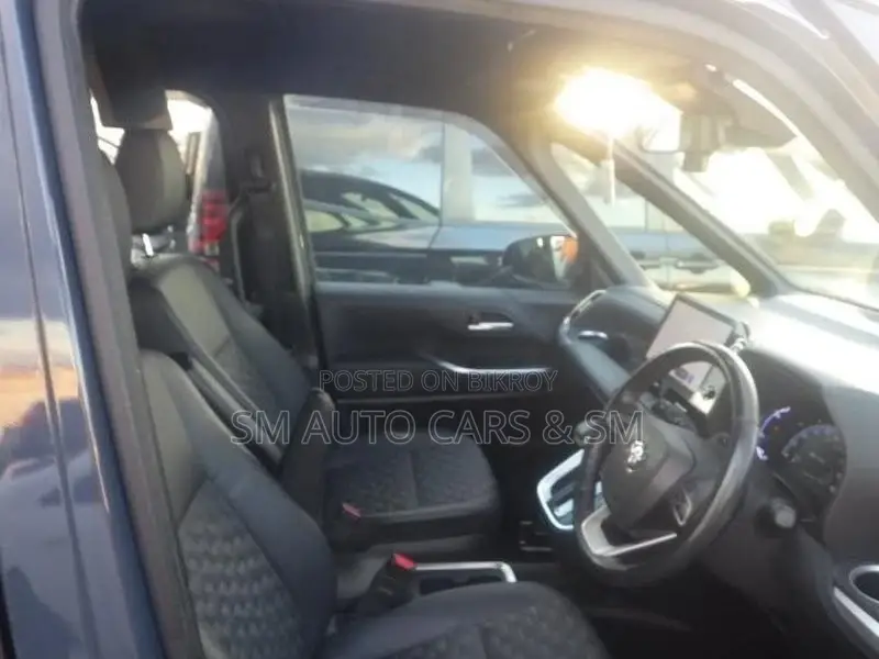 Toyota Voxy HB S-Z Massive Grey 2022