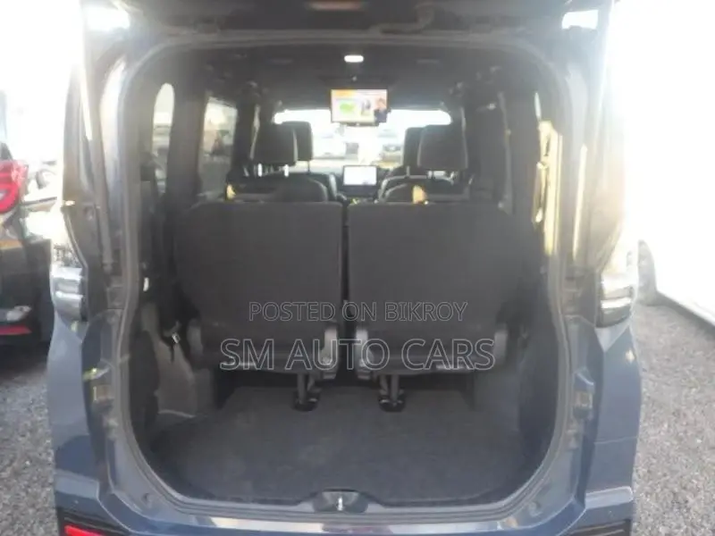 Toyota Voxy HB S-Z Massive Grey 2022