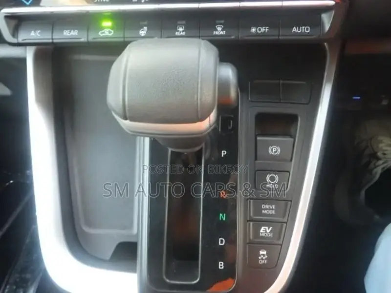 Toyota Voxy HB S-Z Massive Grey 2022