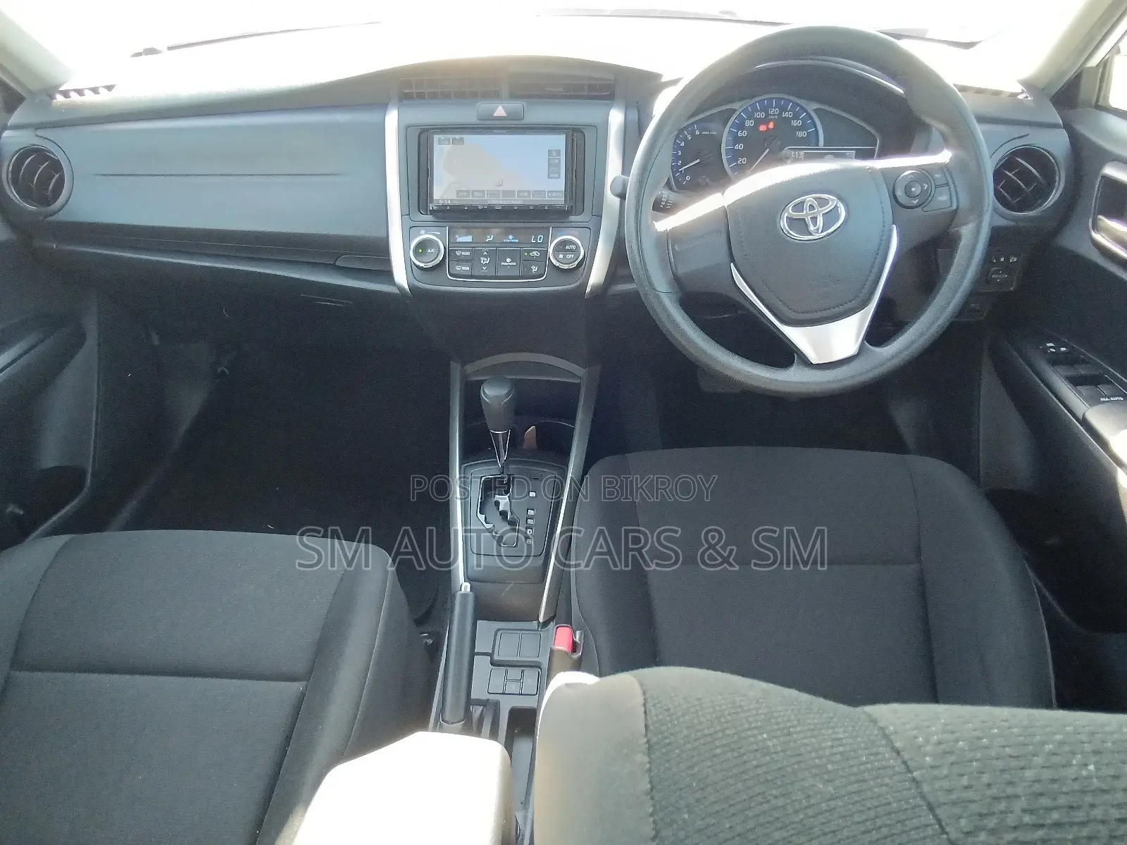 Toyota Fielder Hybrid EX White 2020