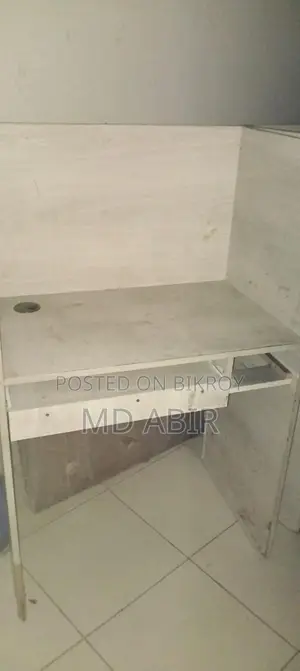 Office Desk with Keyboard Drawer Option