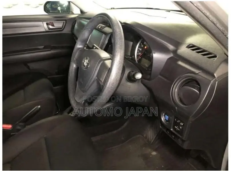 Toyota Axio EX 2020