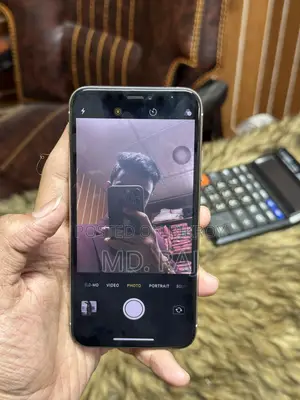 Apple iPhone X . (Used)