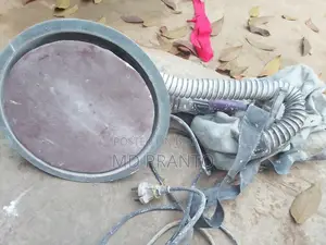 দেয়াল ঘষা মাজার কাজে ব্যবহার করা হয়