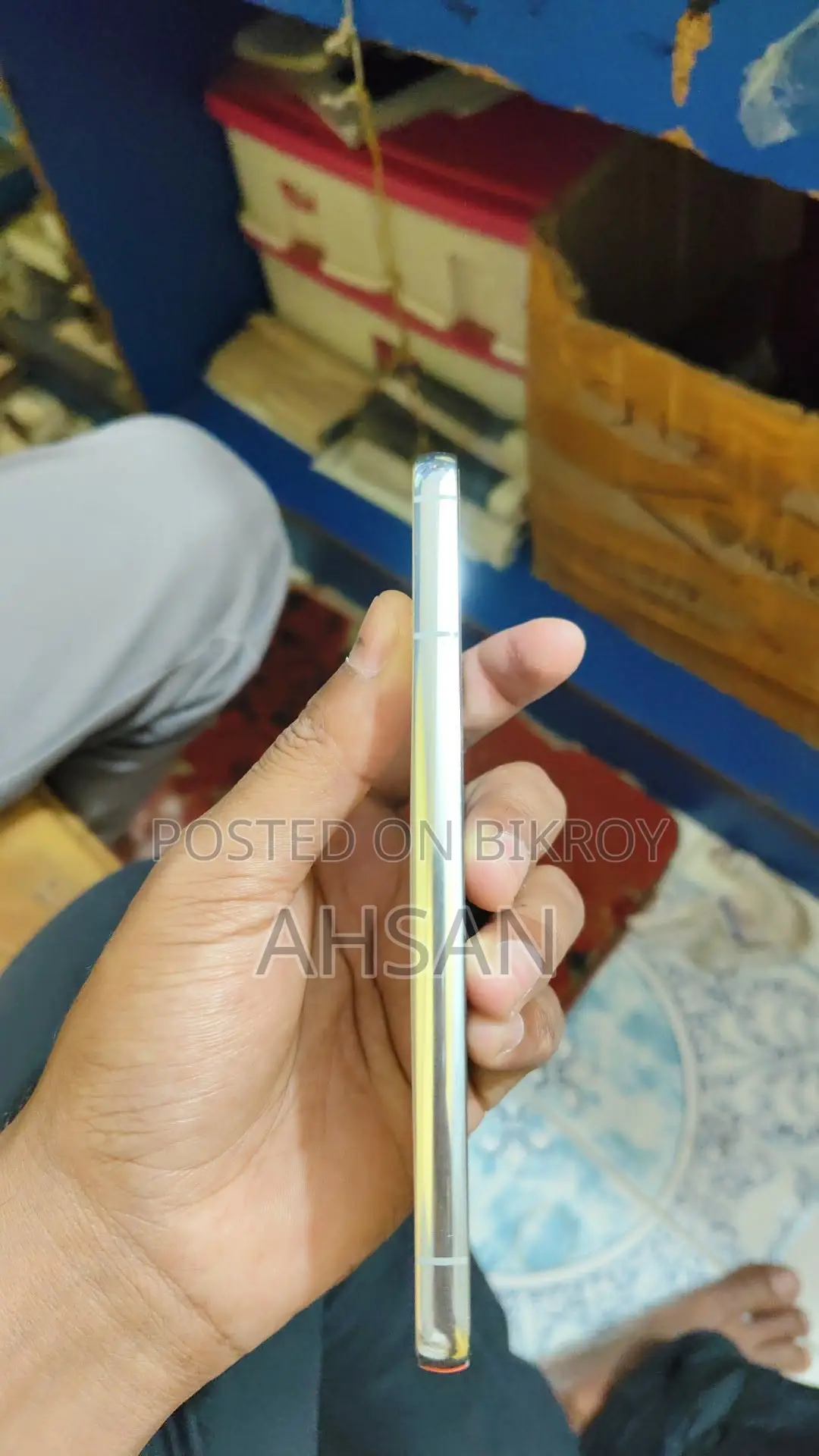 Samsung Galaxy S22 (Used)