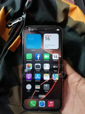 Apple iPhone 16 (Used)