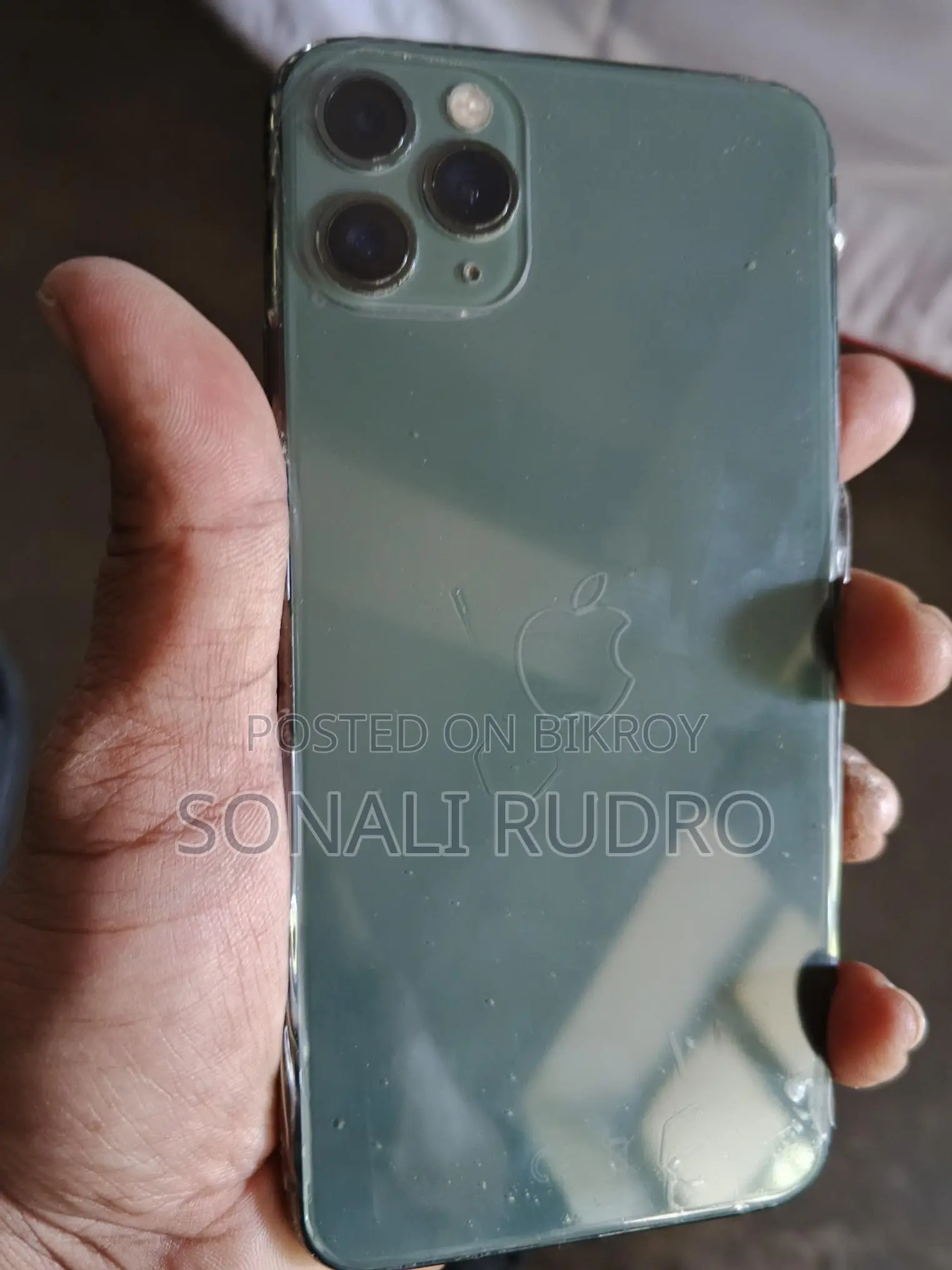Apple iPhone 11 Pro Max . (Used)