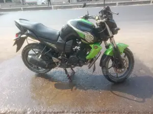 Yamaha FZS . 2014