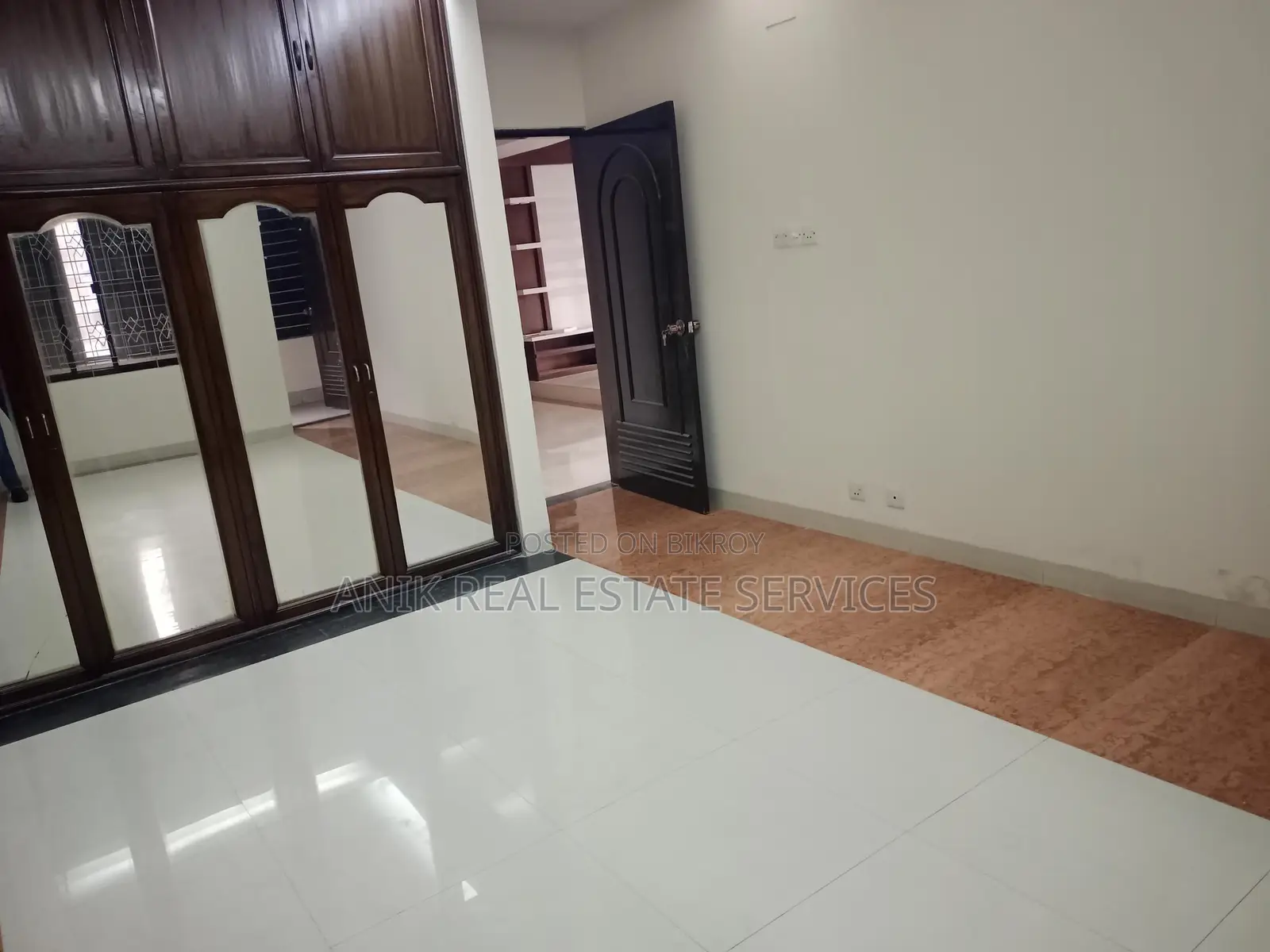 Good Quality 3 Bedroom Un Farnised Flat Rent At Gulshan 2