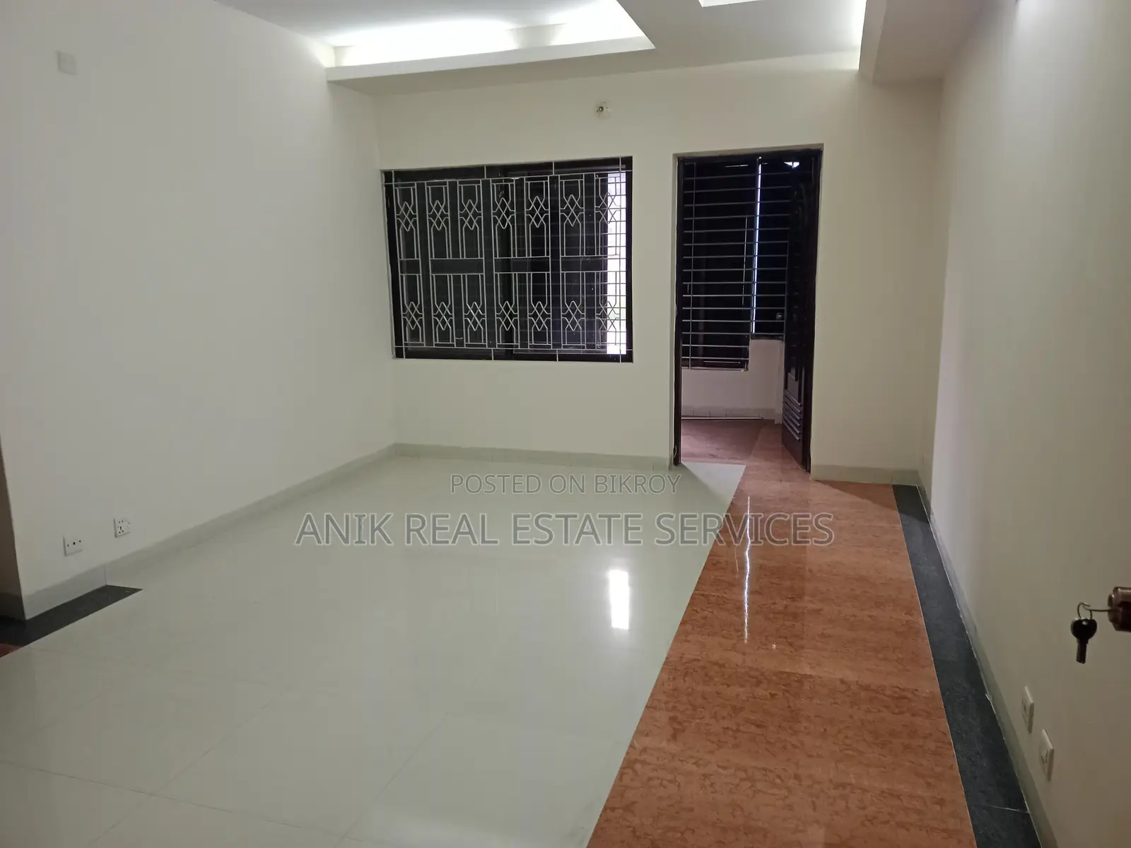 Good Quality 3 Bedroom Un Farnised Flat Rent At Gulshan 2