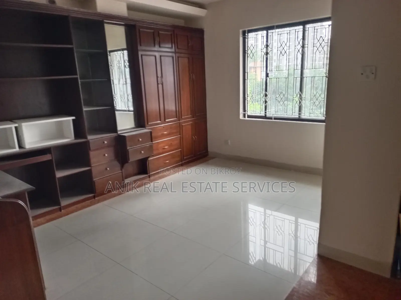 Good Quality 3 Bedroom Un Farnised Flat Rent At Gulshan 2