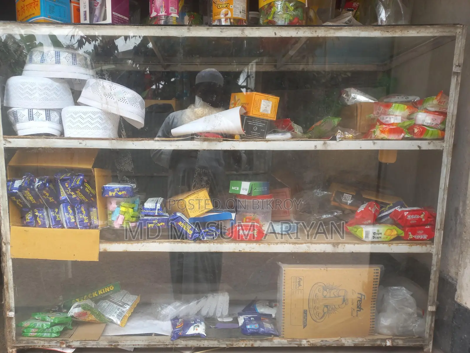 Shop front display rack