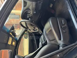 Toyota Harrier SUNROOF OLD SHAPE 2020