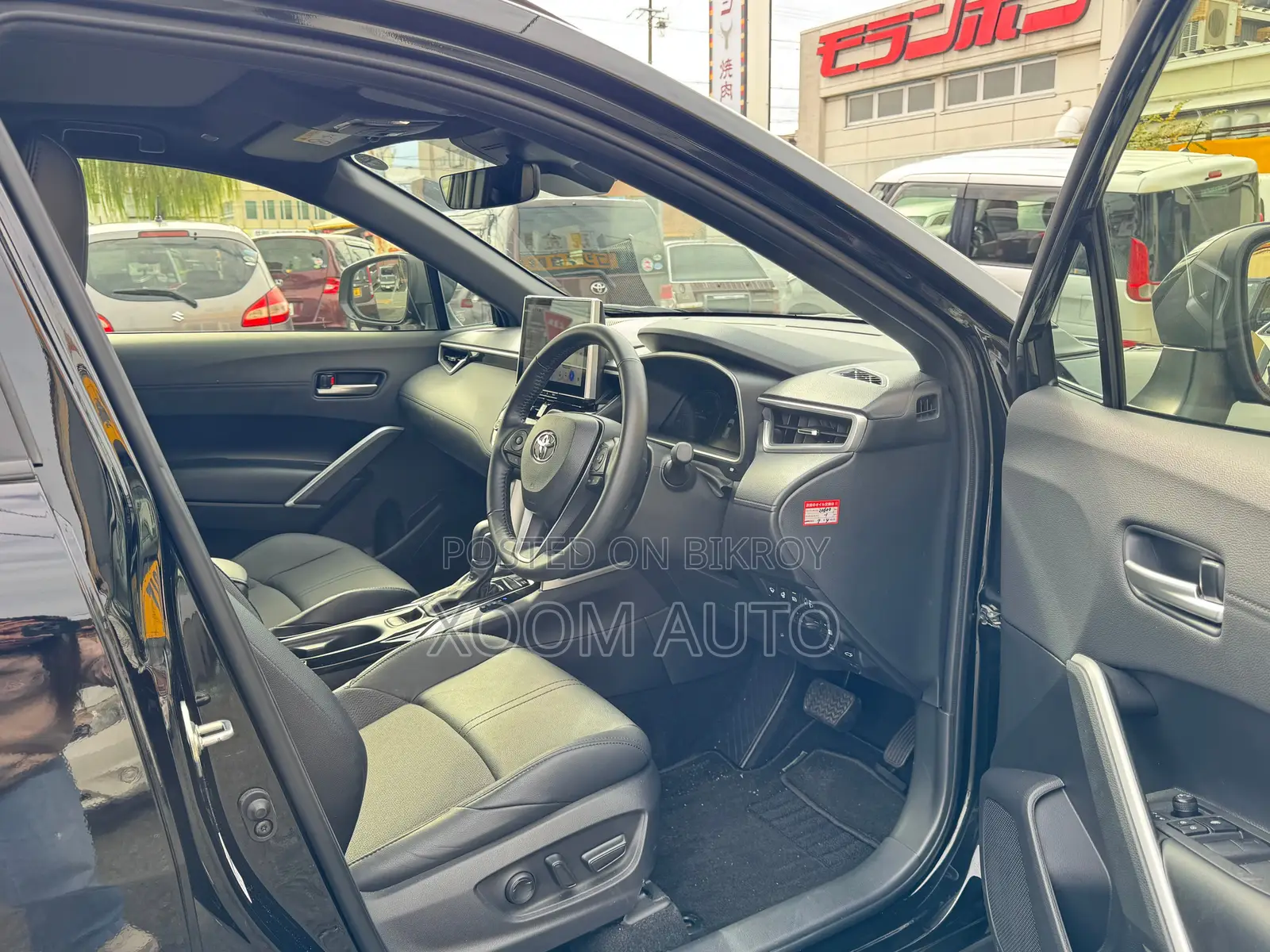 Toyota Corolla Cross Z LEATHER BLK COLOR 2024