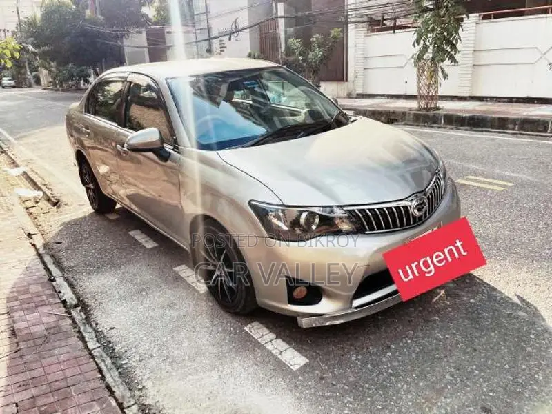 Toyota Axio luxel 2012
