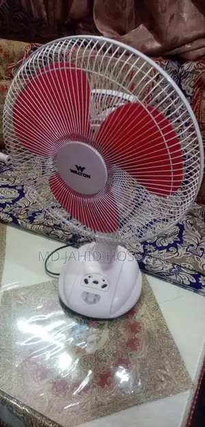 Walton Rechargeable Fan 14"