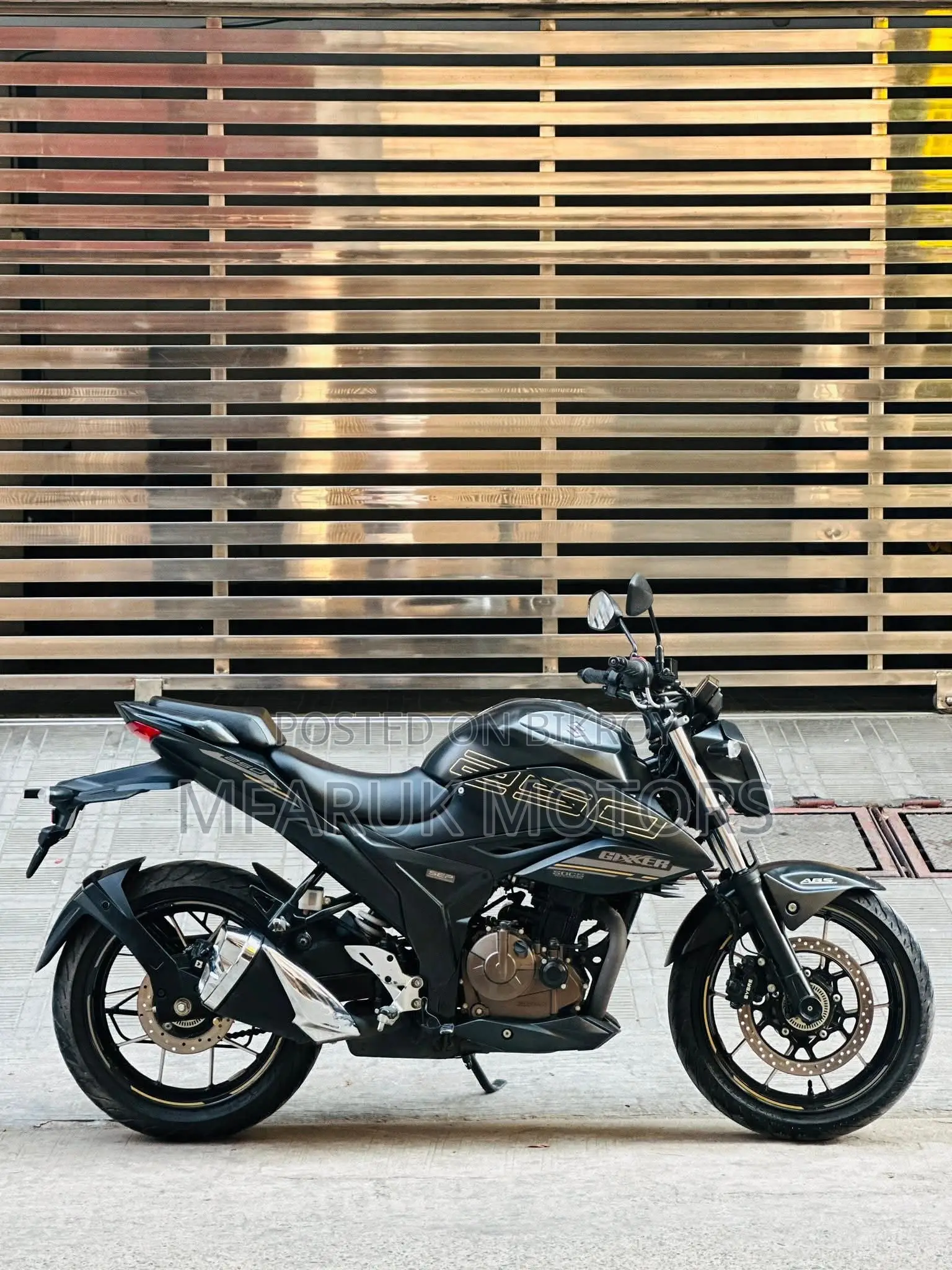 Suzuki Gixxer 250 almost new 2026
