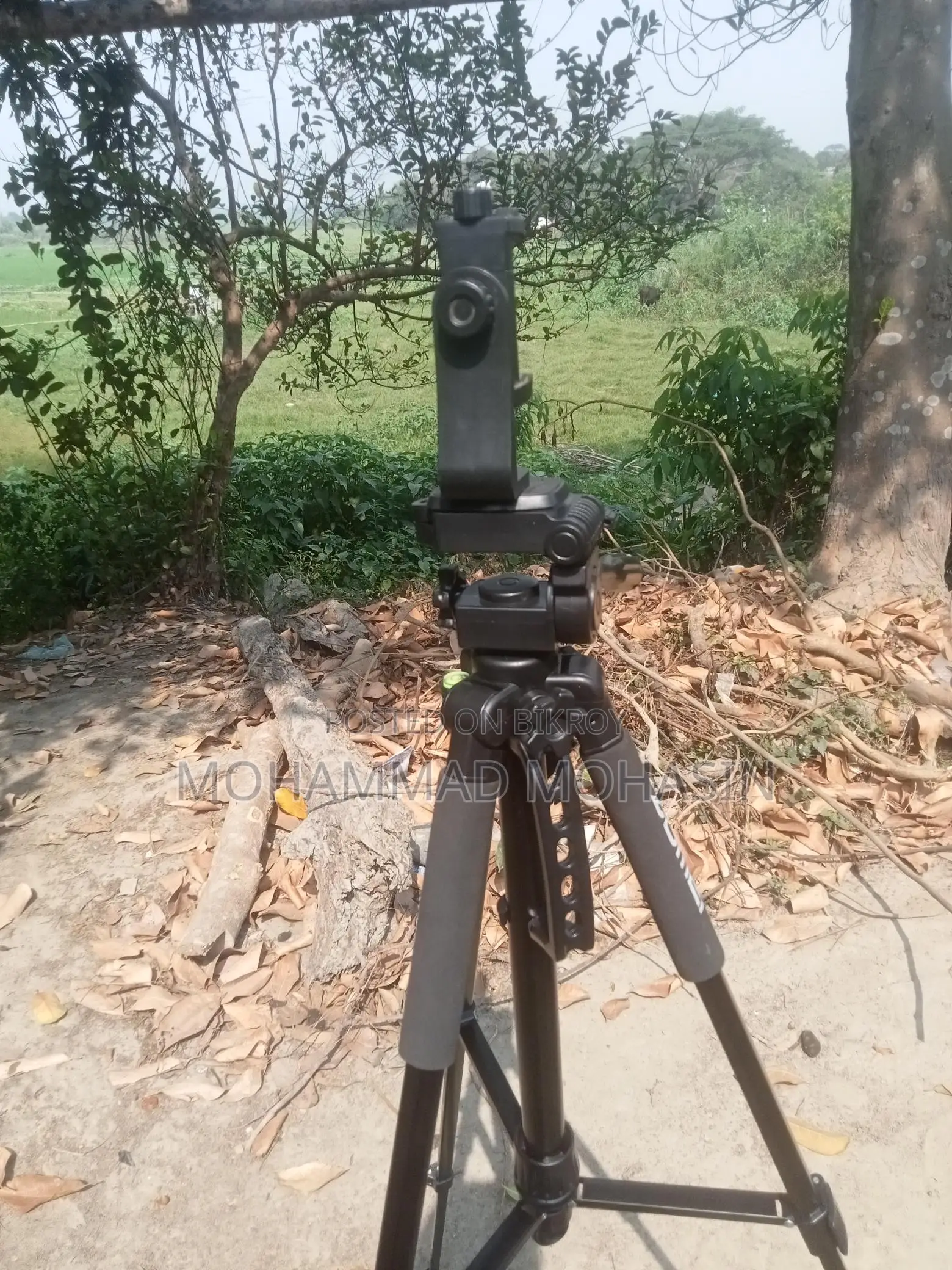 Zomei T120 Aluminum Alloy Tripod with Bag - Unused and Fresh