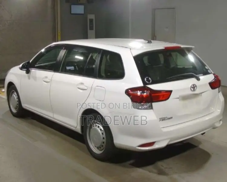 Toyota Corolla Fielder 2020 White