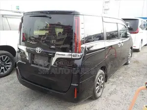 Toyota Esquire Non Hybrid Gi Black 2021