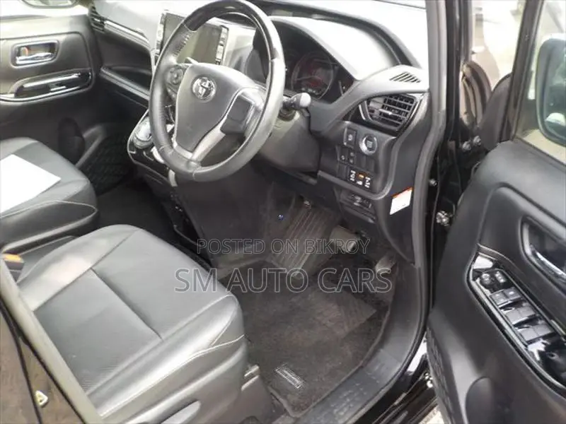 Toyota Esquire Non Hybrid Gi Black 2021