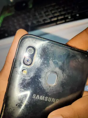 Samsung Galaxy A30 ` (Used)