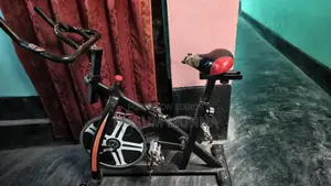 স্পিনিং ফিটনেস বাইসাইকেল