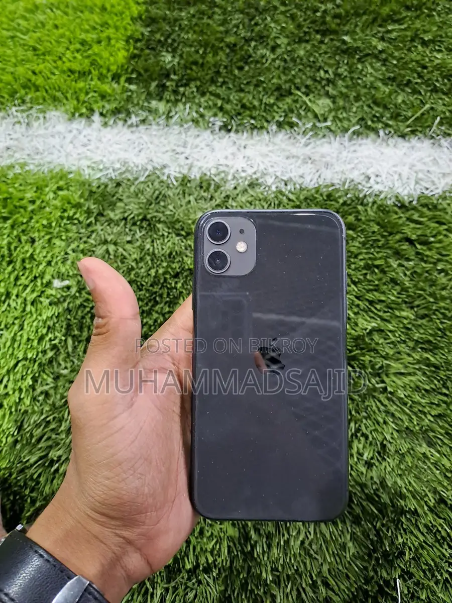 Apple iPhone 11 (Used)