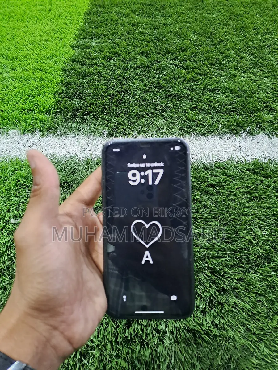 Apple iPhone 11 (Used)