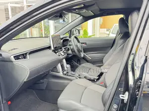 Toyota Corolla Cross Z LEATHER MOONROOF 2024