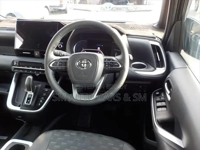 Toyota Voxy Hybrid SZ Black New 2023