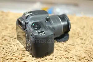 Canon 1300d & 18-55mm Is Kit Lens