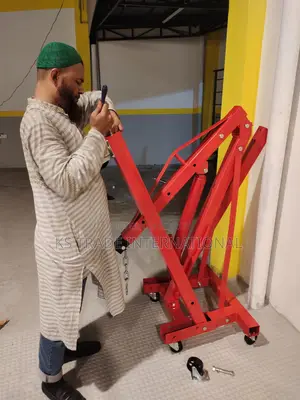 ENGINE CRANE 2TON