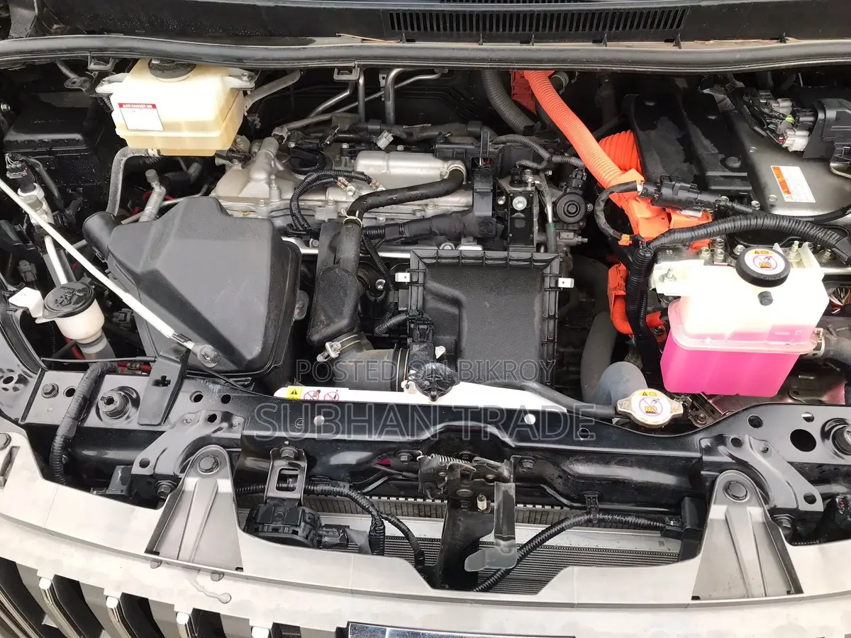 Toyota Esquire GI PREMIUM HYBRID 2021