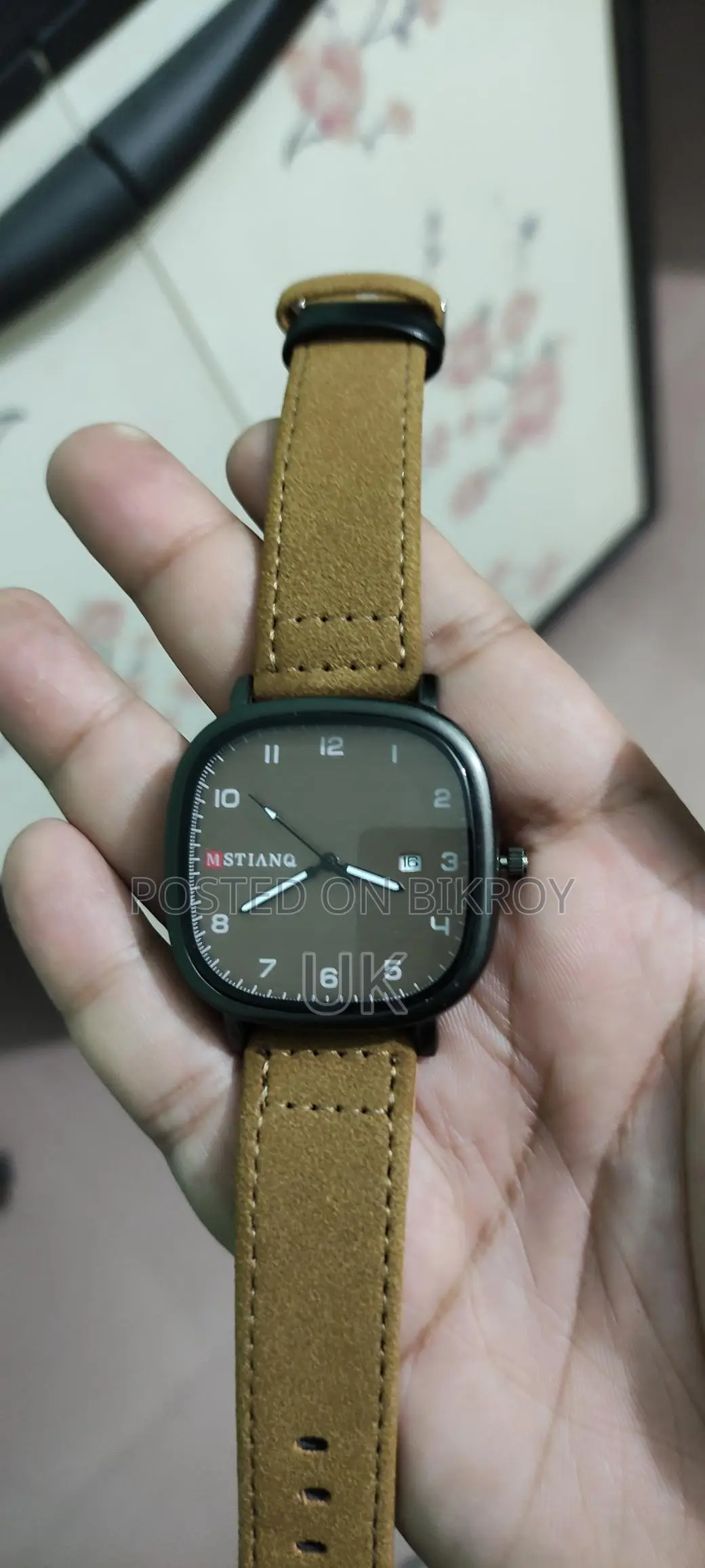 Analog watch for men