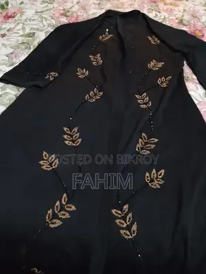 Karchupi Abaya