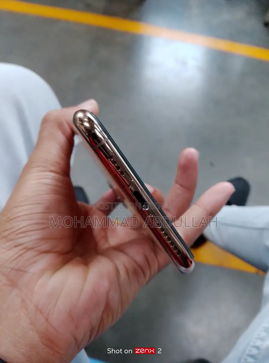 Apple iPhone 11 Pro Max (Used)